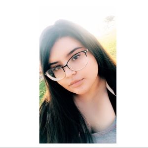 Meet your Posher, Jasmine